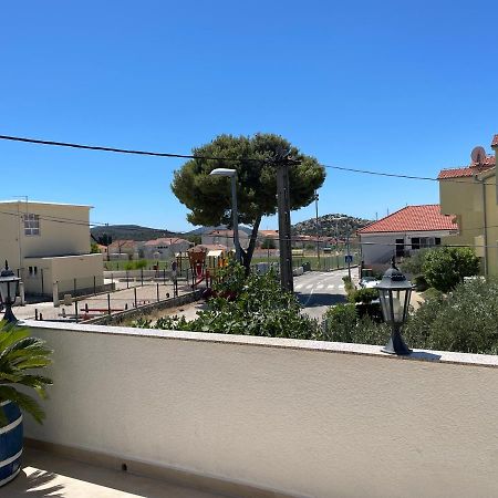 Mare i Kate Apartmani Tribalj Esterno foto