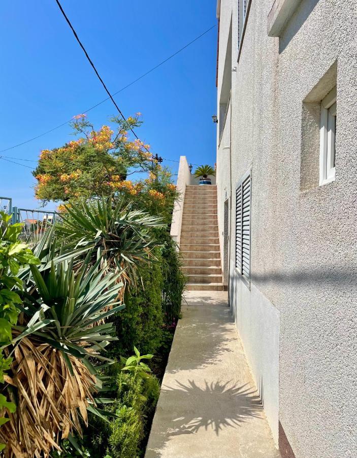 Mare i Kate Apartmani Tribalj Esterno foto